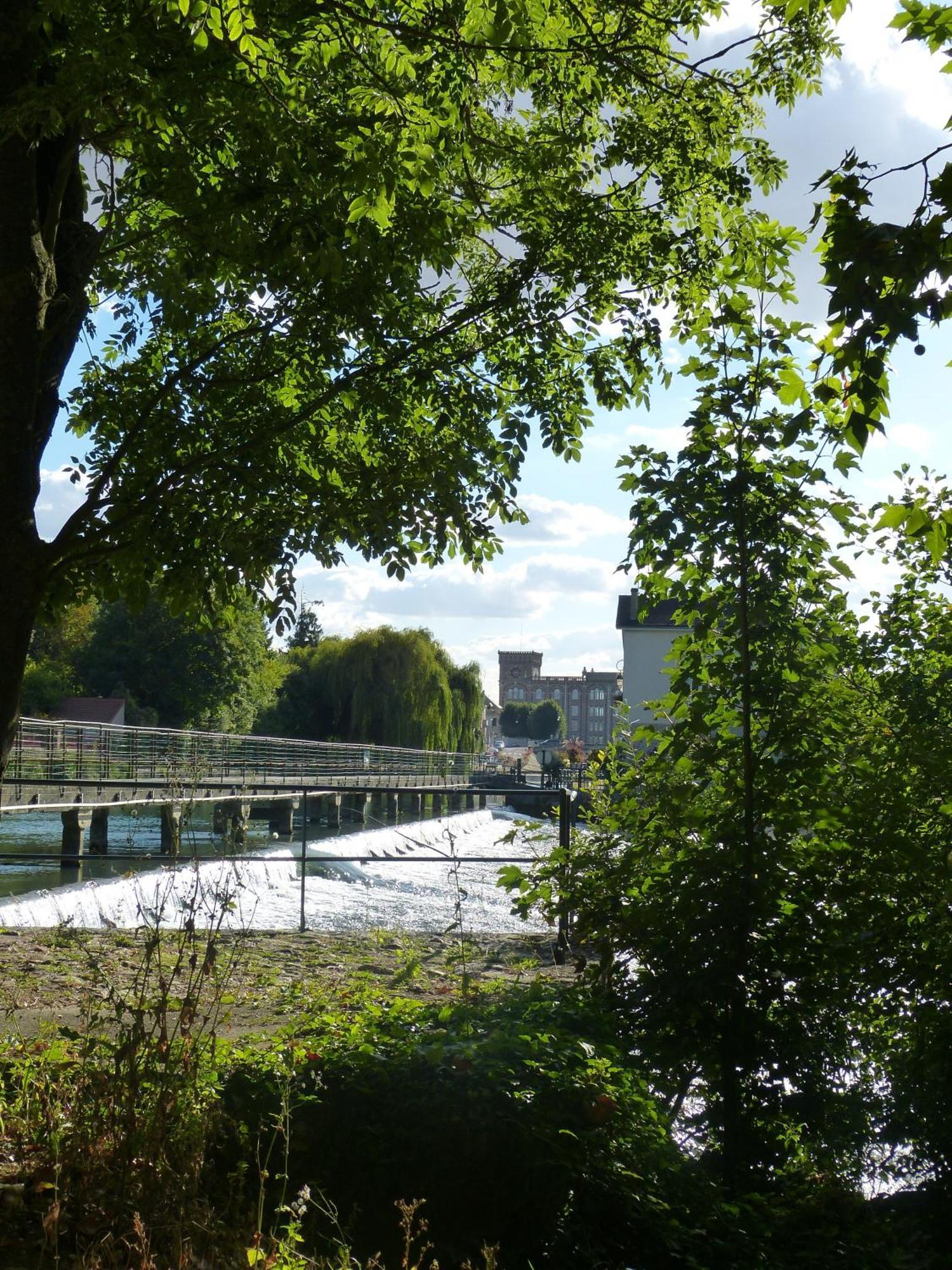 Hotel Saint Laurent Nogent-sur-Seine Exterior photo